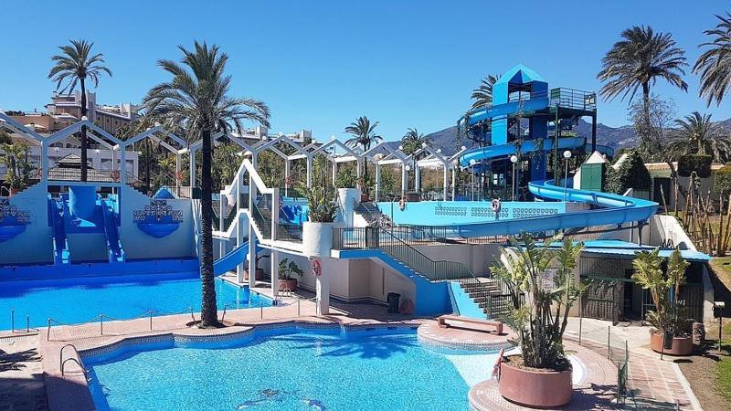 Beautiful Ground Floor Benalbeach Lejlighed *